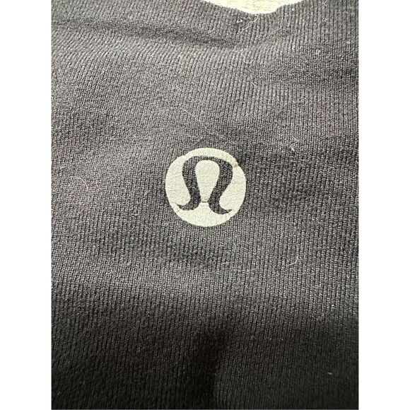 Lululemon Cropped Black Logo Activewear Yoga Pilates Workout Run Leggings Size 8 - Picture 7 of 7